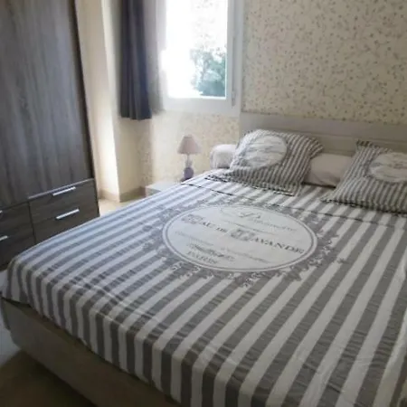 Apartment Dans